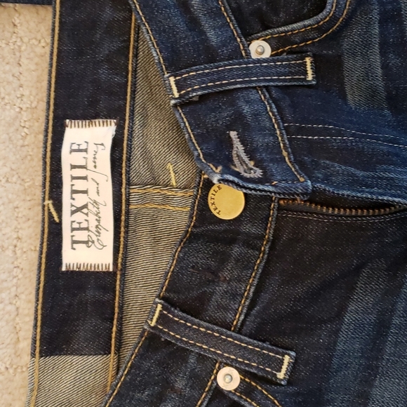 Elizabeth and James jeans size 26 - Picture 2 of 11